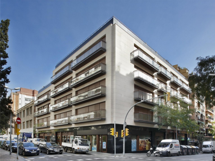 Квартира в Барселоне, Испания, 90 м2