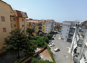 Апартаменты в Скалее, Италия, 60 м2