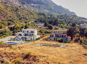 Вилла в Кирении, Кипр, 1 000 м2