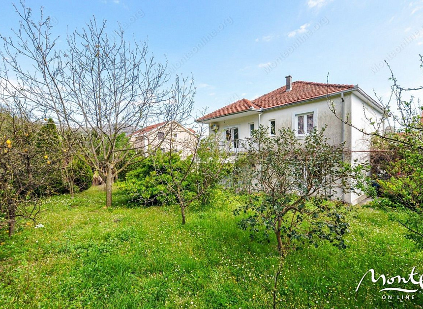 Дом в Херцег-Нови, Черногория, 181 м2