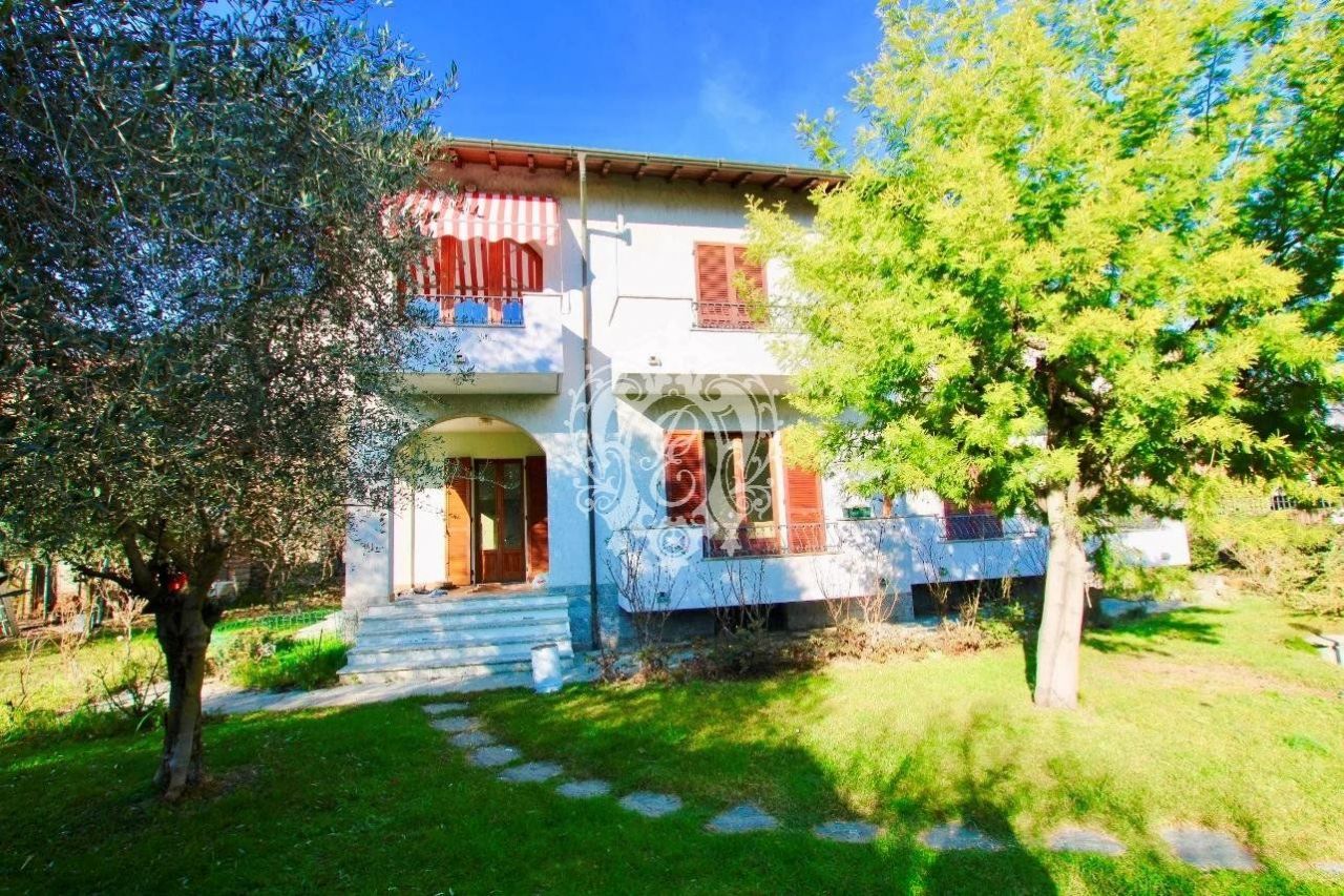 Вилла в Тремеццине, Италия, 300 м2 фото 1