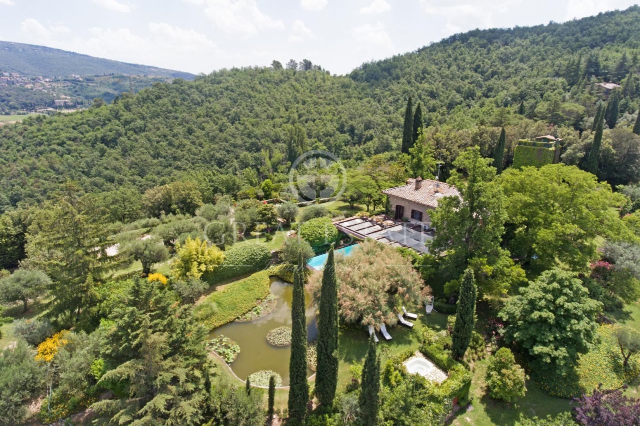 Дом в Корчано, Италия, 615 м2 фото 2