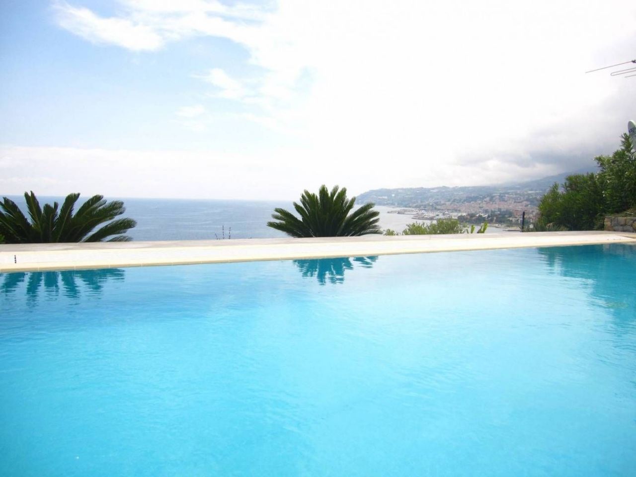 Вилла в Сан-Ремо, Италия, 180 м2 фото 1