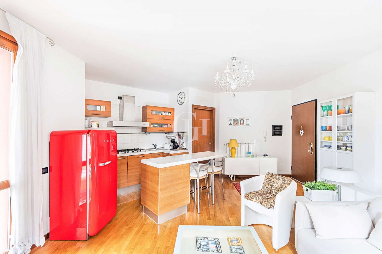 Апартаменты у озера Гарда, Италия, 128 м2 фото 5