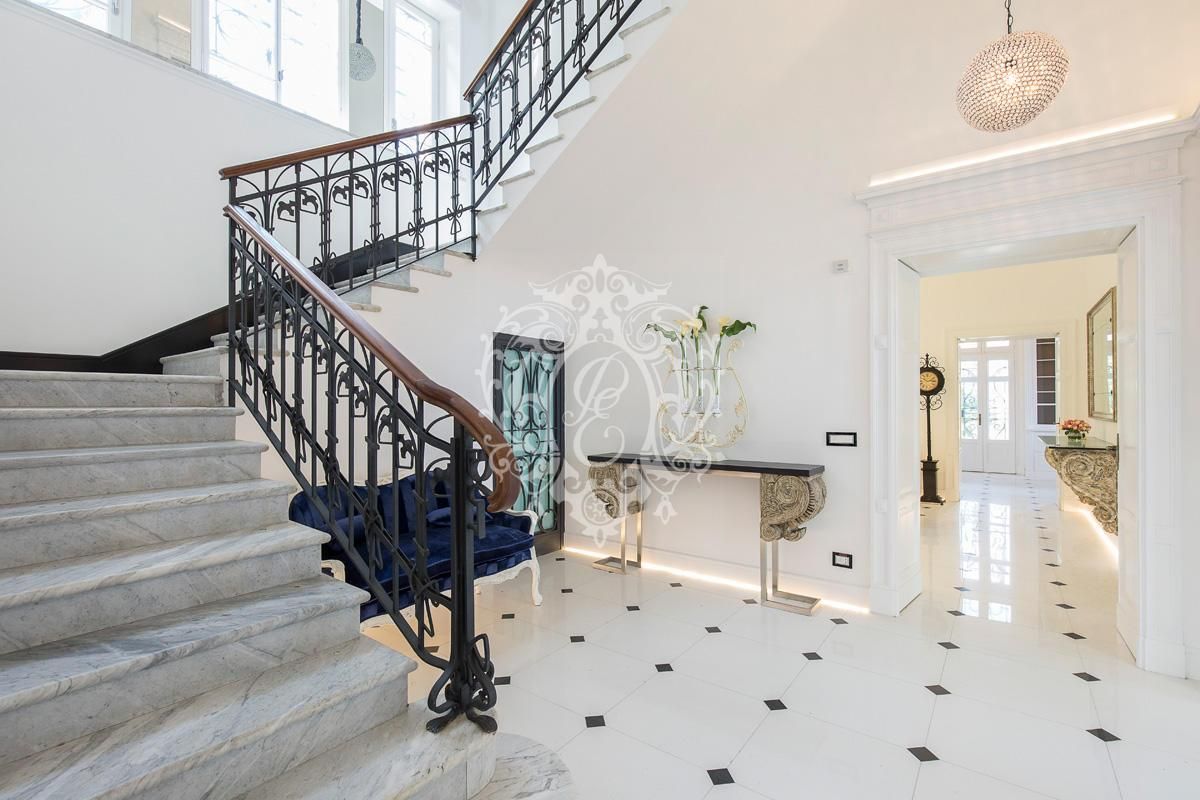 Вилла в Стрезе, Италия, 800 м2 фото 4