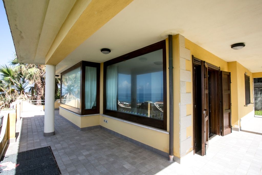 Вилла в Тропее, Италия, 300 м2 фото 2