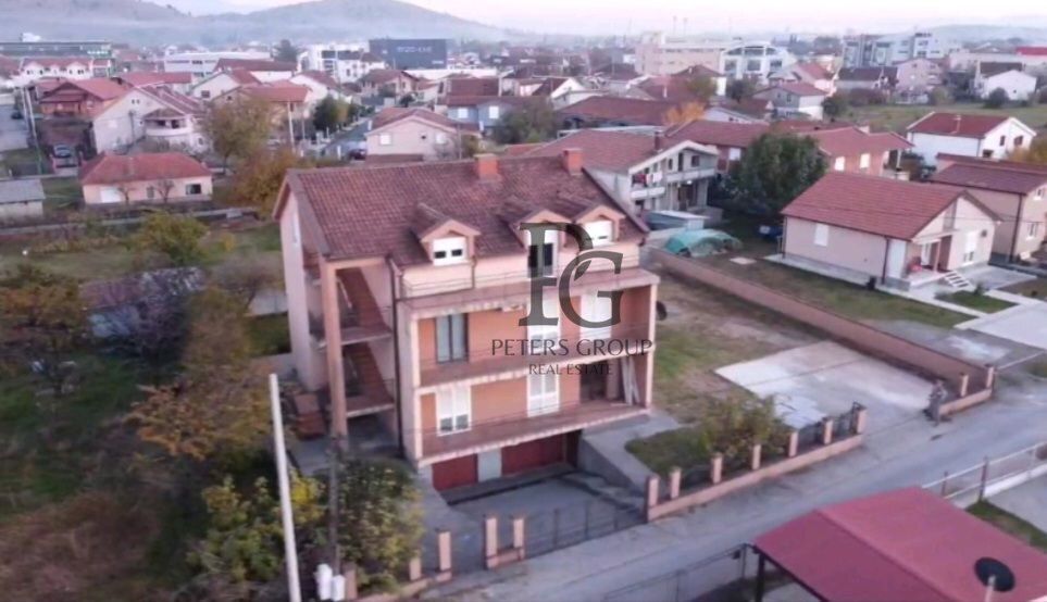 Дом в Подгорице, Черногория, 480 м2 фото 2