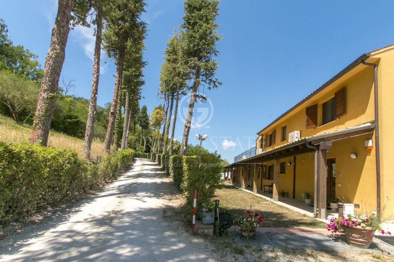 Дом в Фермо, Италия, 553.5 м2 фото 4