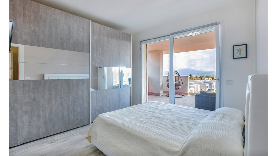 Апартаменты у озера Гарда, Италия, 90 м2 фото 5
