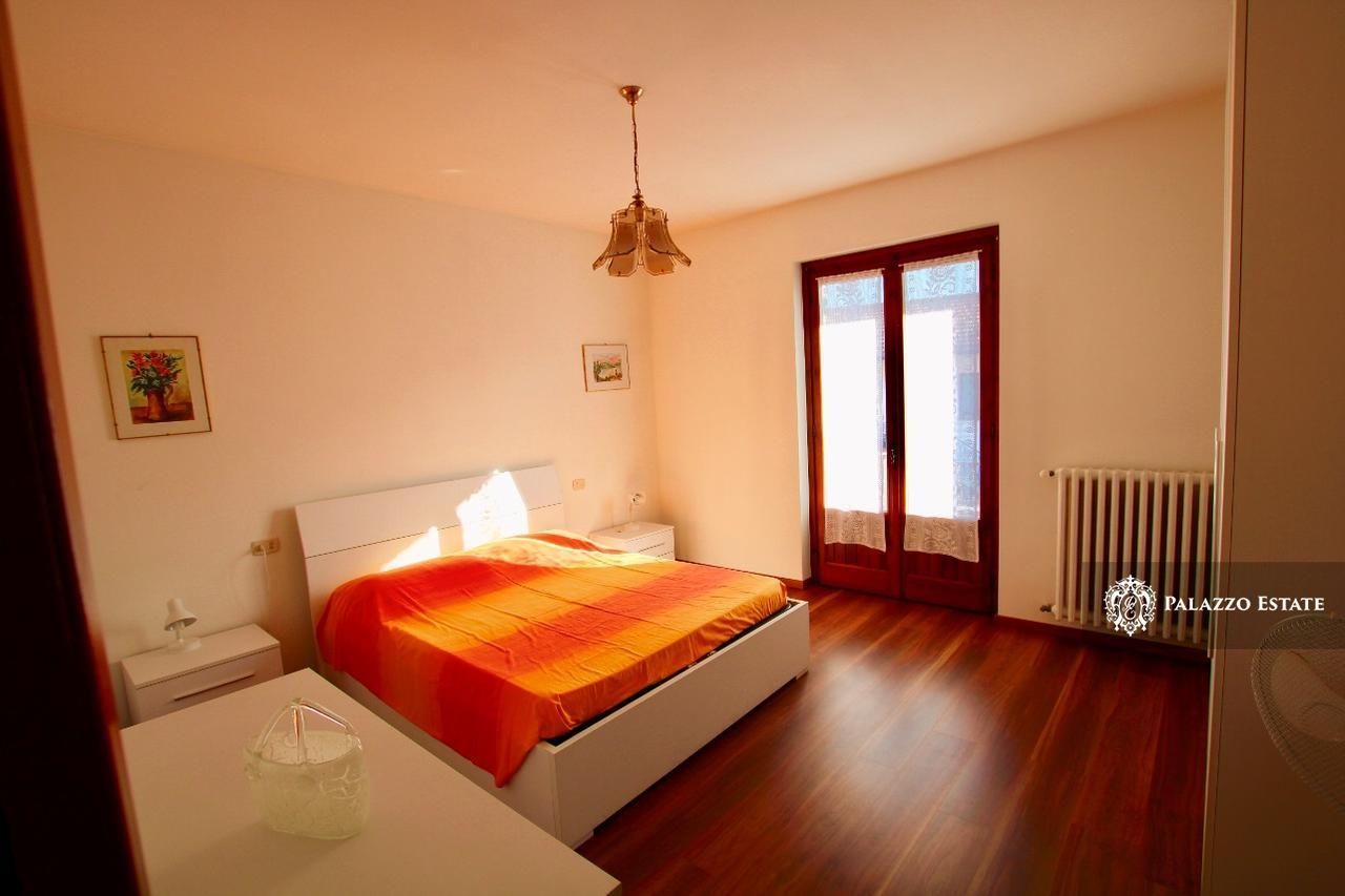 Вилла в Ленно, Италия, 300 м2 фото 5