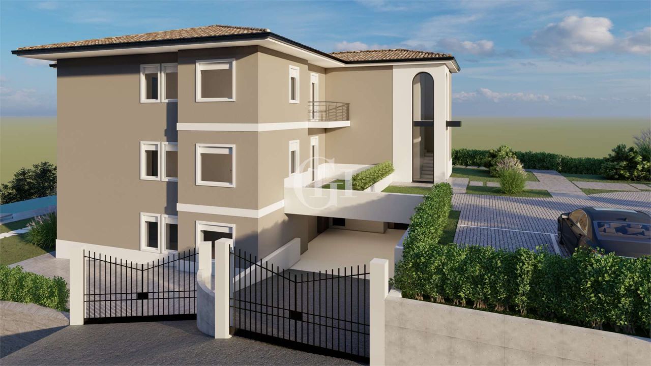 Апартаменты у озера Гарда, Италия, 120 м2 фото 2