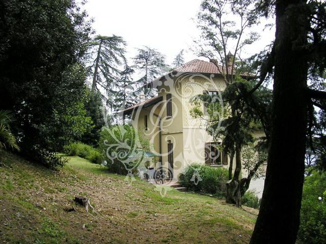 Вилла в Гавирате, Италия, 300 м2 фото 4