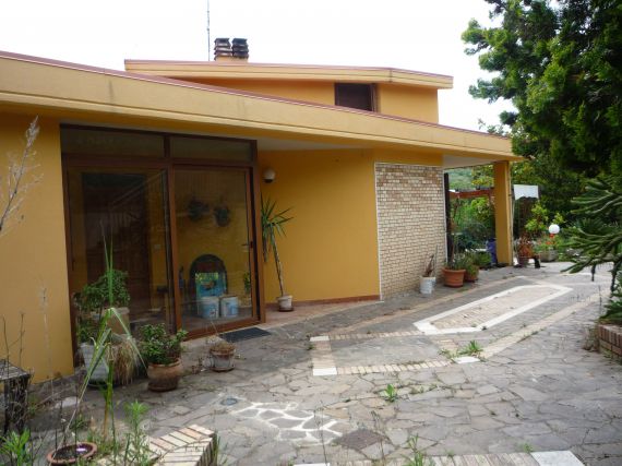 Дом в Васто, Италия, 260 м2 фото 3