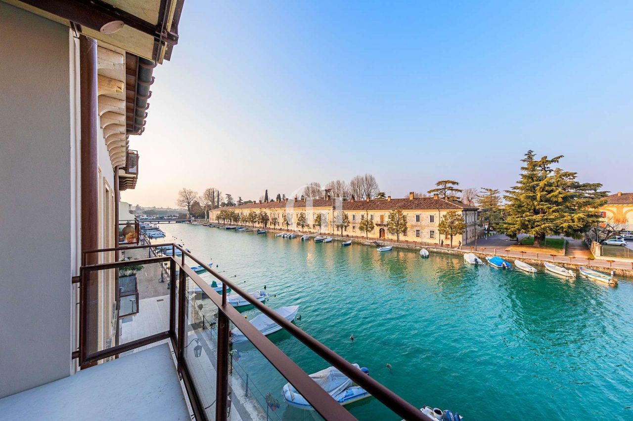 Апартаменты у озера Гарда, Италия, 130 м2 фото 4