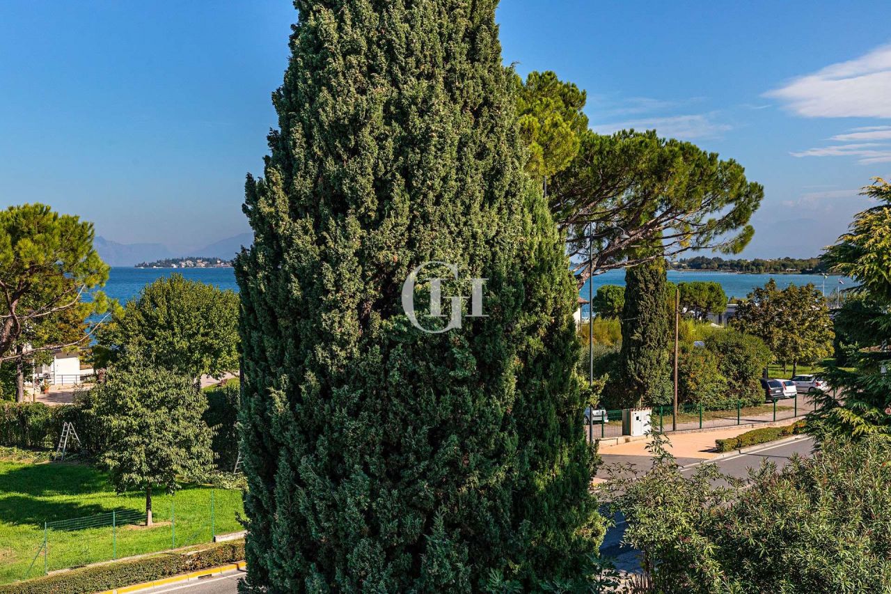 Апартаменты у озера Гарда, Италия, 126 м2 фото 4