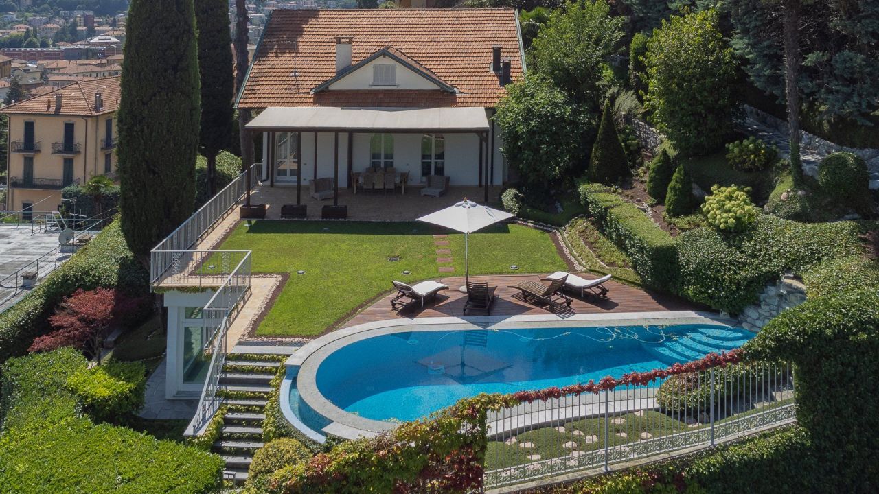 Вилла в Черноббьо, Италия, 450 м2 фото 1
