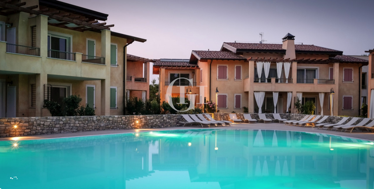 Апартаменты у озера Гарда, Италия, 85 м2 фото 1