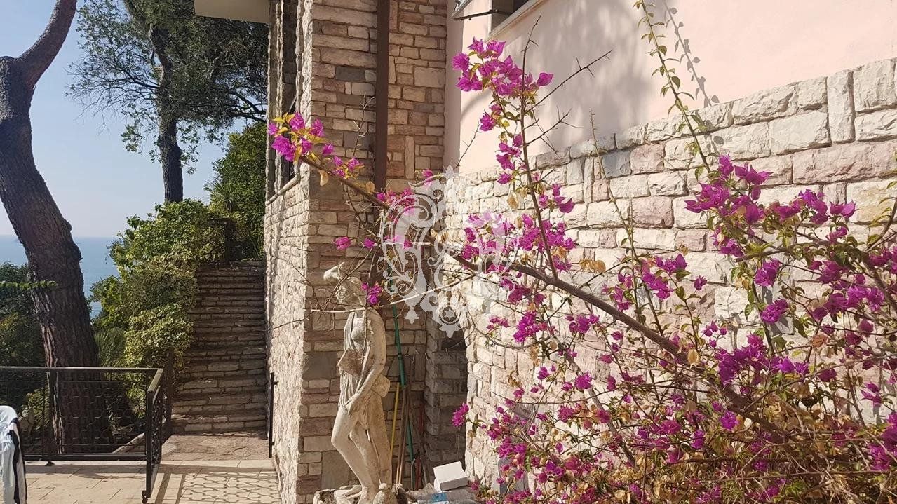 Вилла в Дзоальи, Италия, 500 м2 фото 3