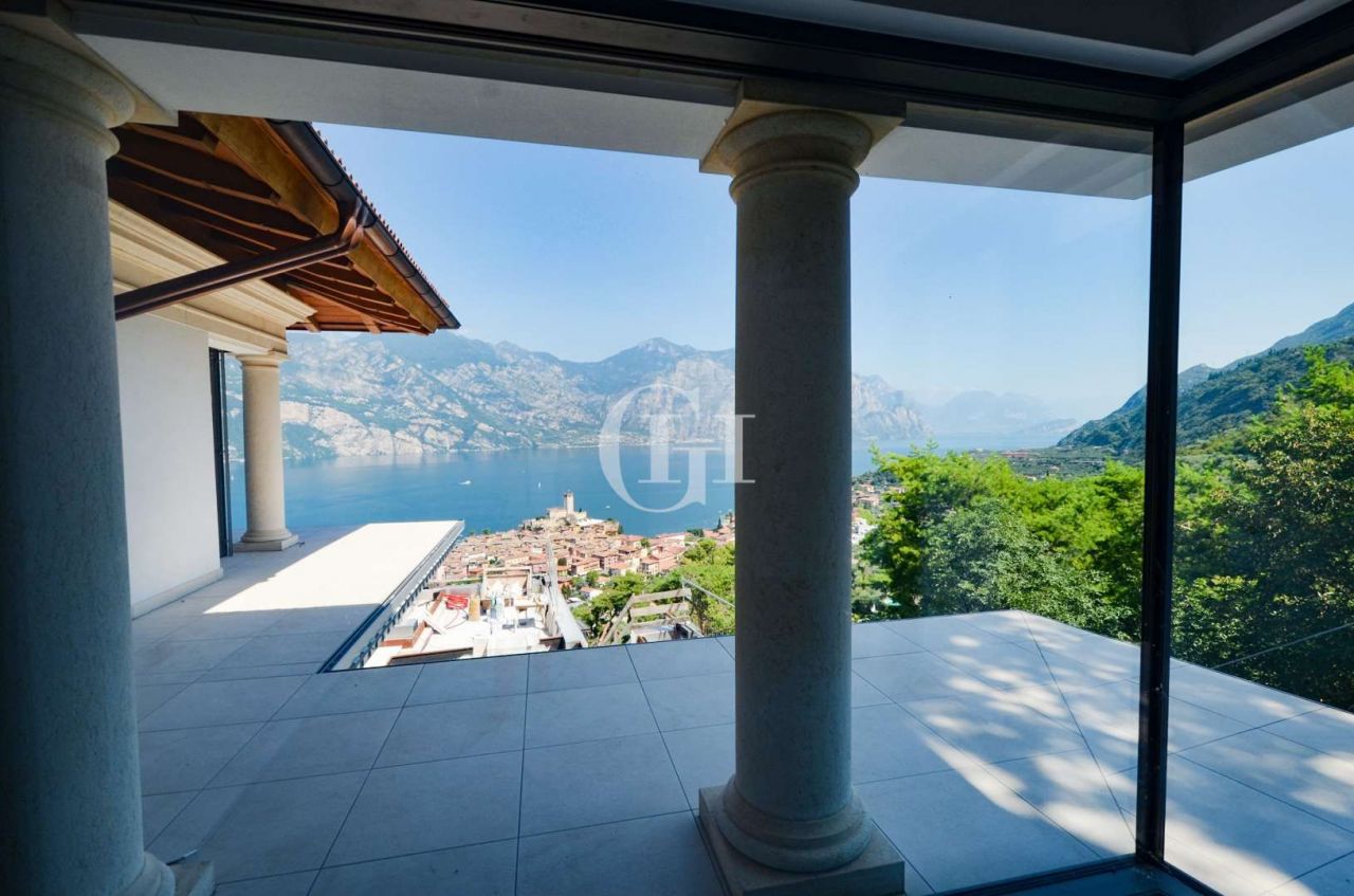 Апартаменты у озера Гарда, Италия, 417 м2 фото 4