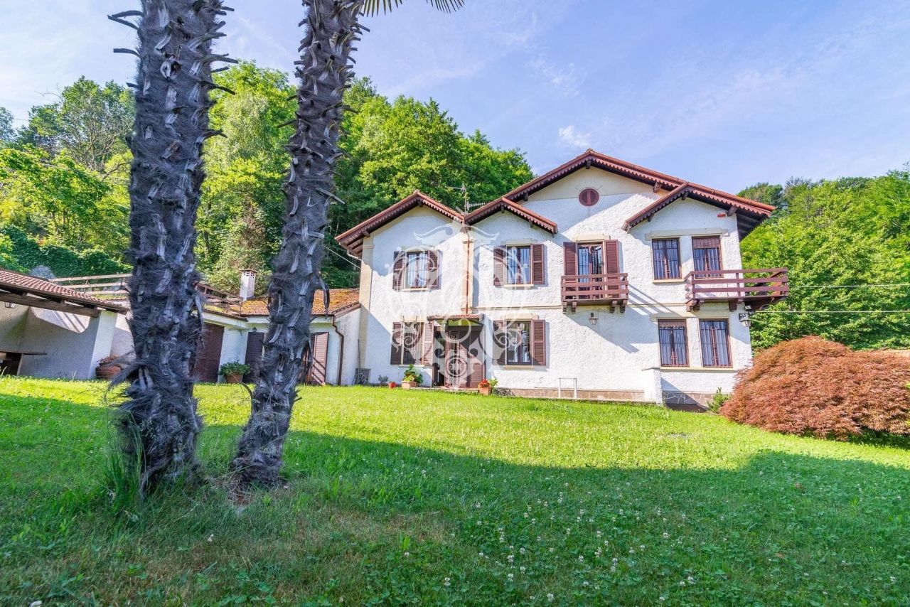 Вилла в Стрезе, Италия, 215 м2 фото 2