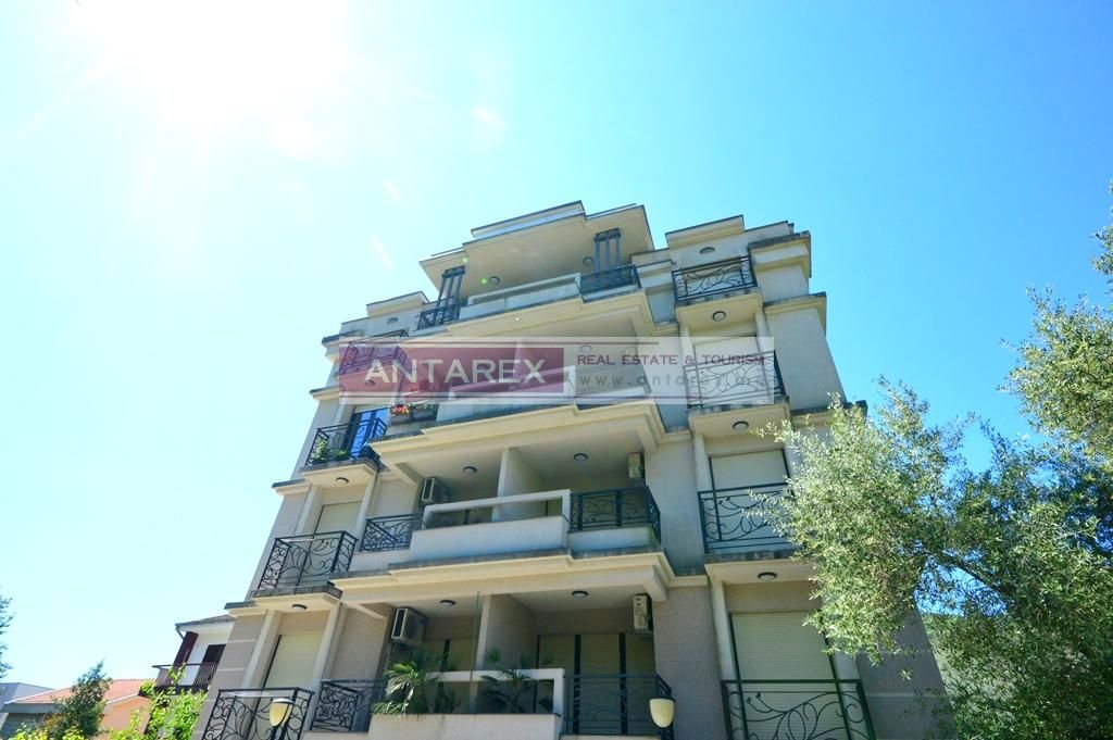 Апартаменты в Игало, Черногория, 115 м2 фото 1