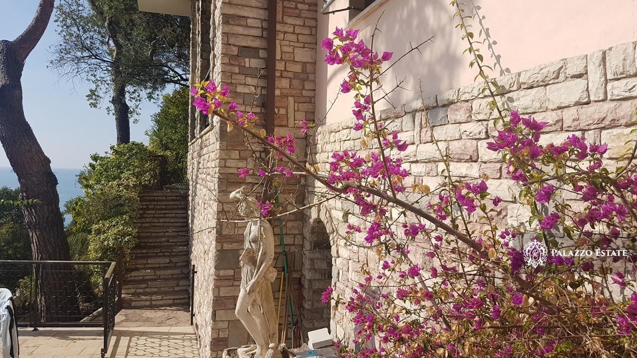 Вилла в Дзоальи, Италия, 500 м2 фото 2