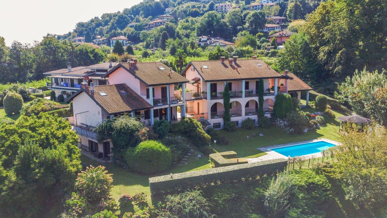 Таунхаус в Стрезе, Италия, 255 м2 фото 2