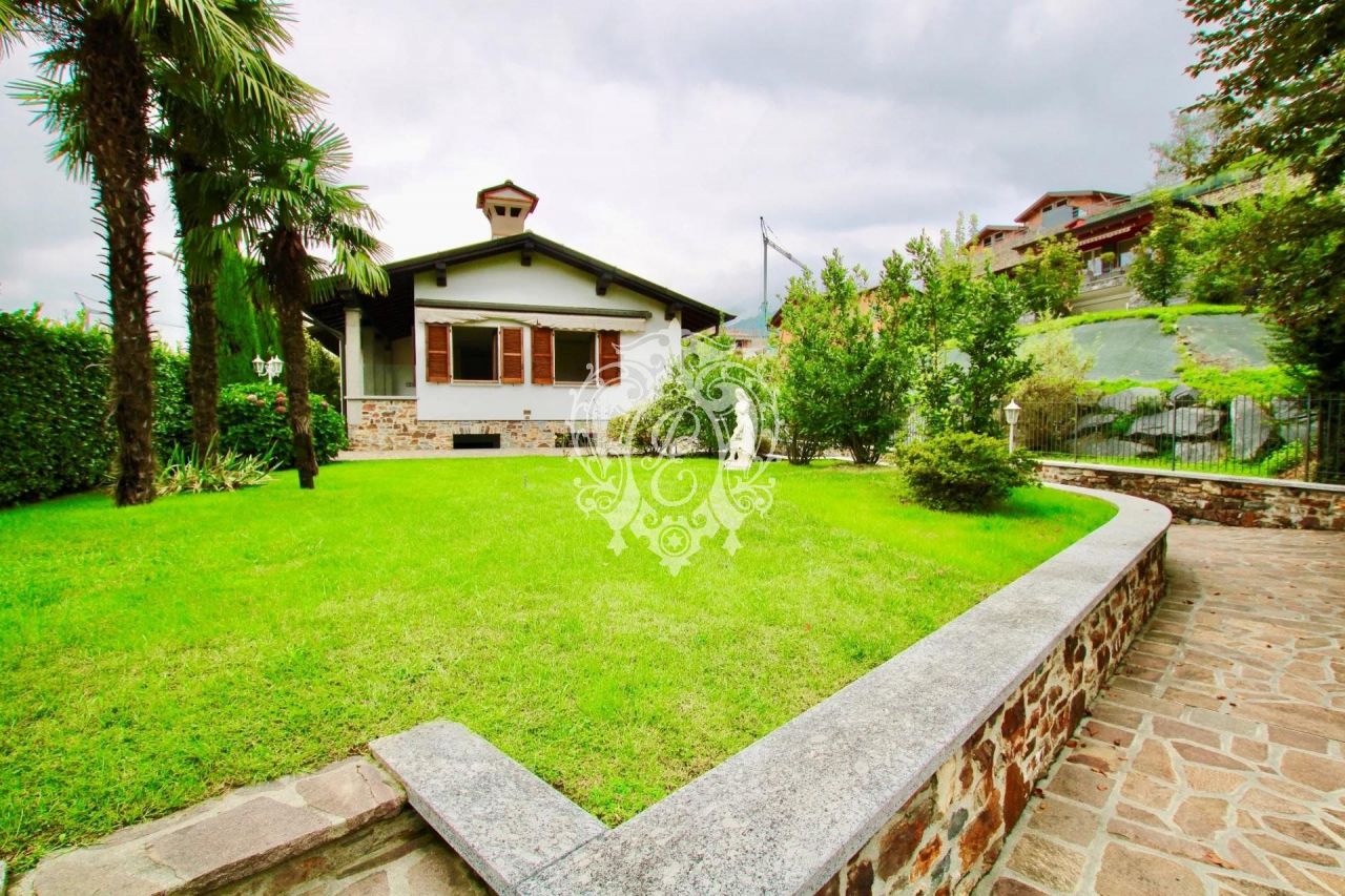 Вилла в Менаджо, Италия, 200 м2 фото 1