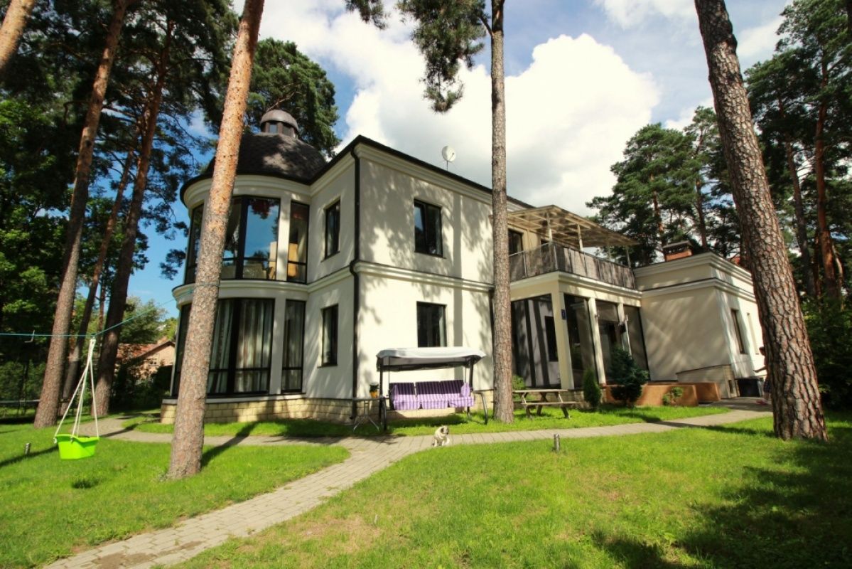 Дом в Юрмале, Латвия, 1 600 сот. фото 1