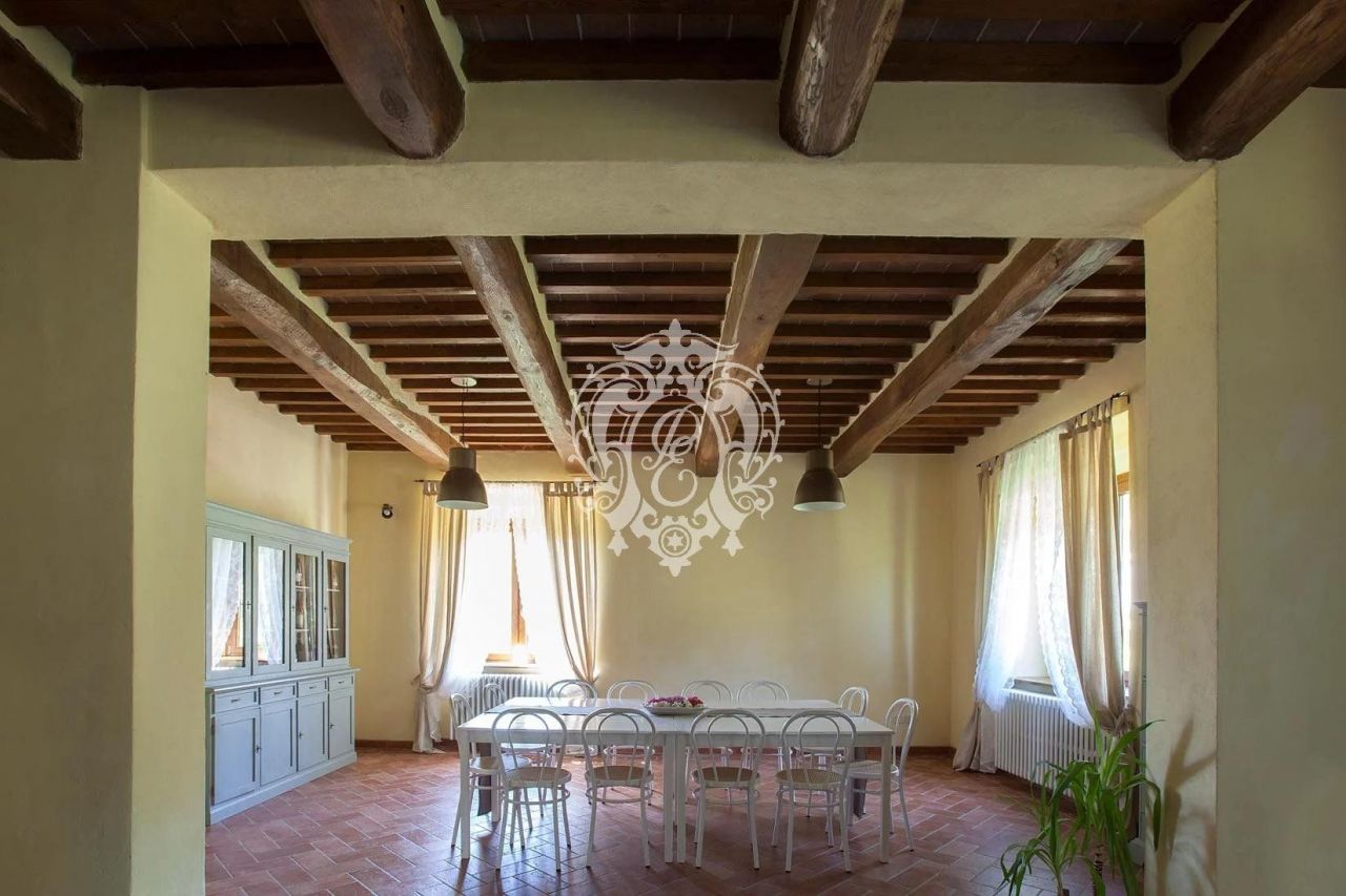 Дом в Ареццо, Италия, 544 м2 фото 3