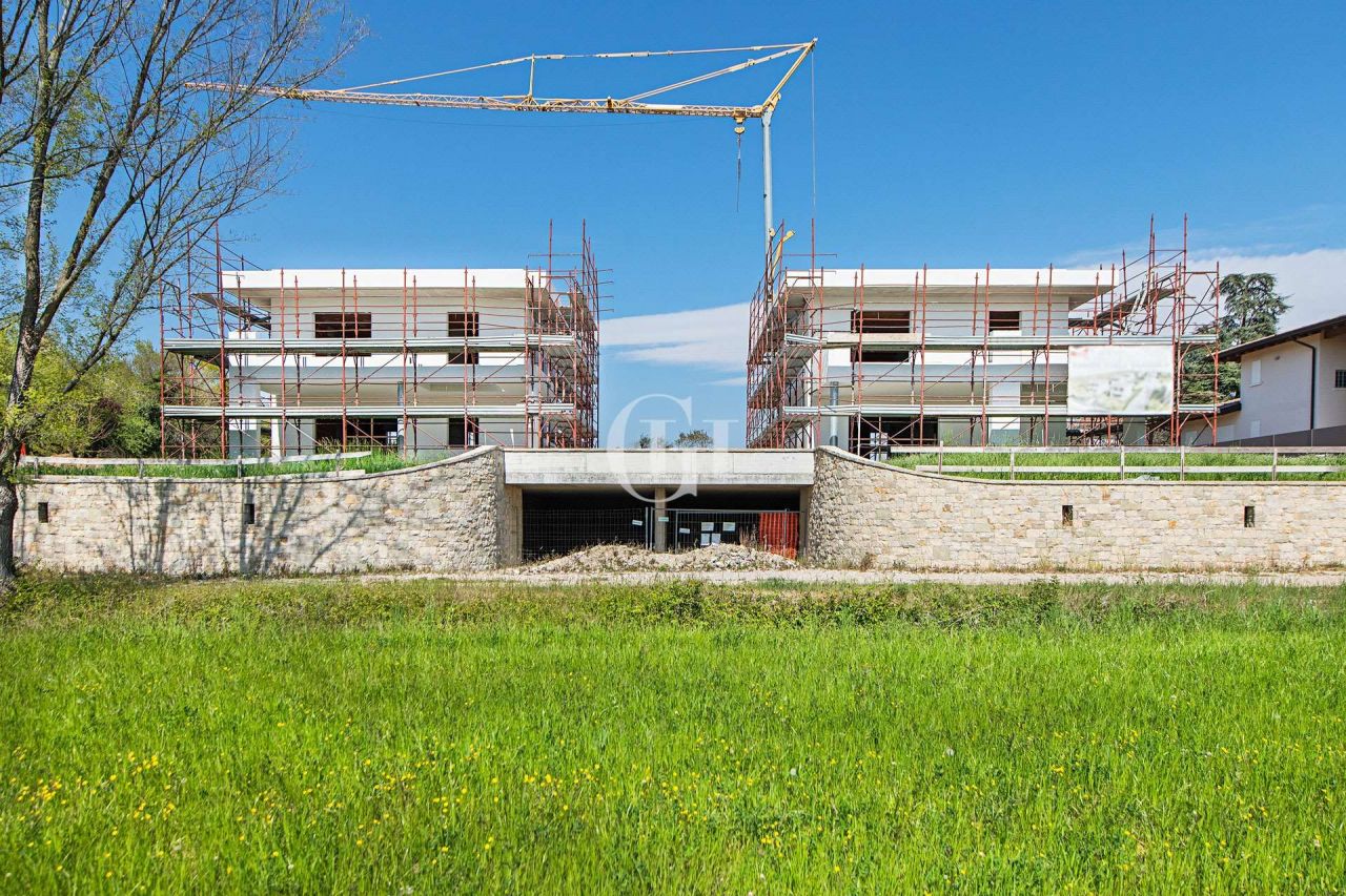 Вилла у озера Гарда, Италия, 210 м2 фото 1