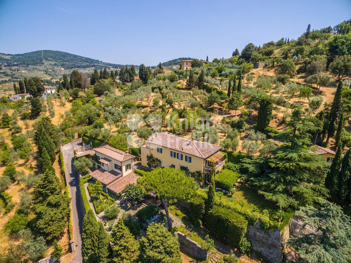 Вилла Фьезоле, Италия, 680 м2 фото 3