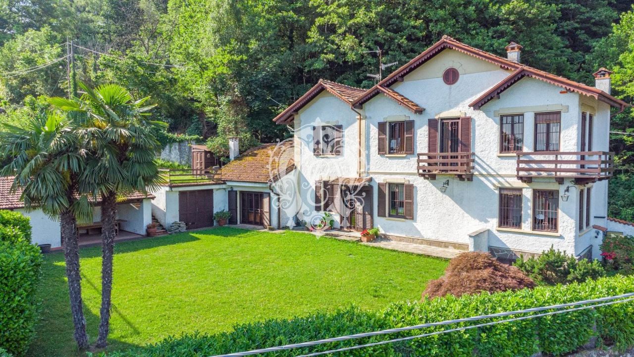 Вилла в Стрезе, Италия, 215 м2 фото 1