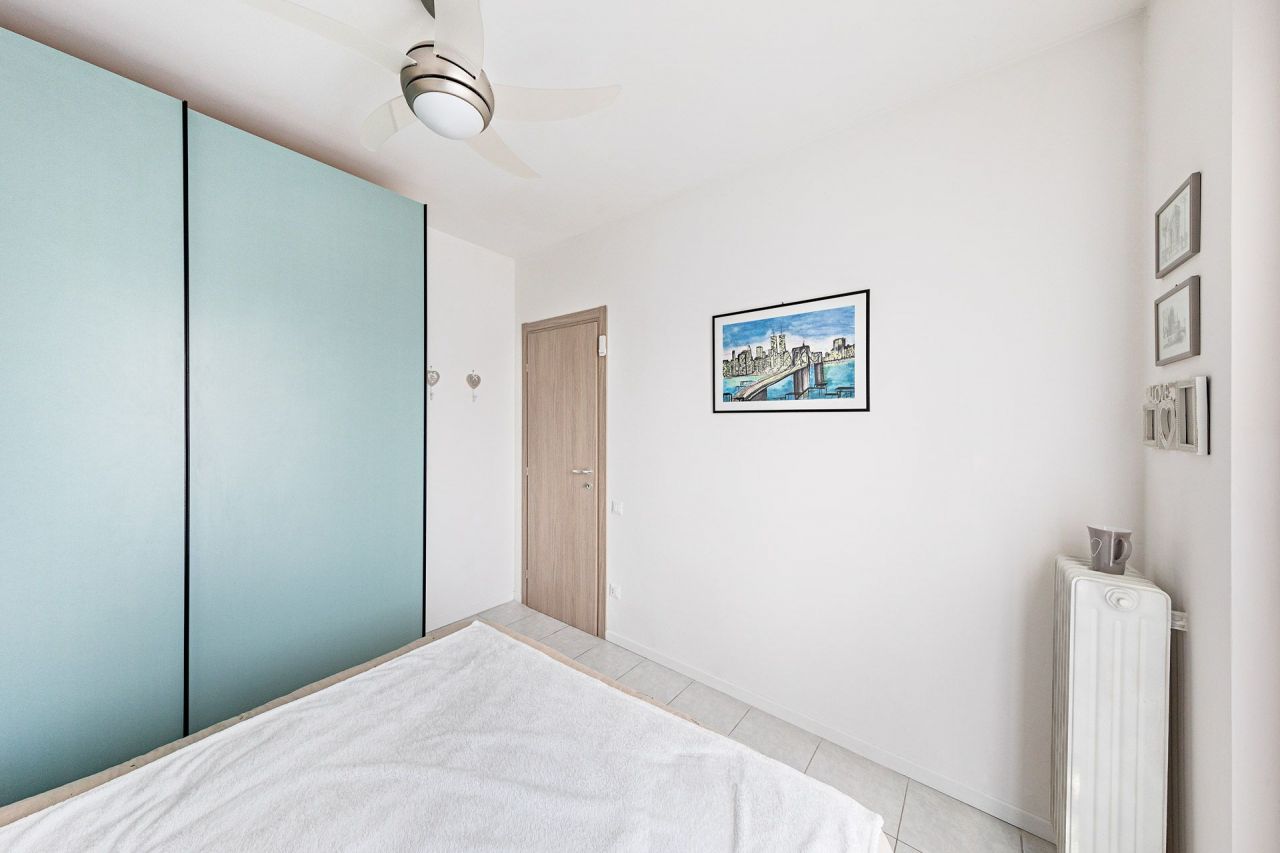 Апартаменты у озера Гарда, Италия, 60 м2 фото 2