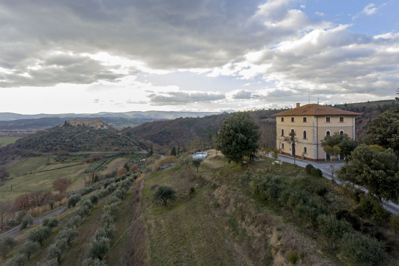 Вилла в Фабро, Италия, 882 м2 фото 1
