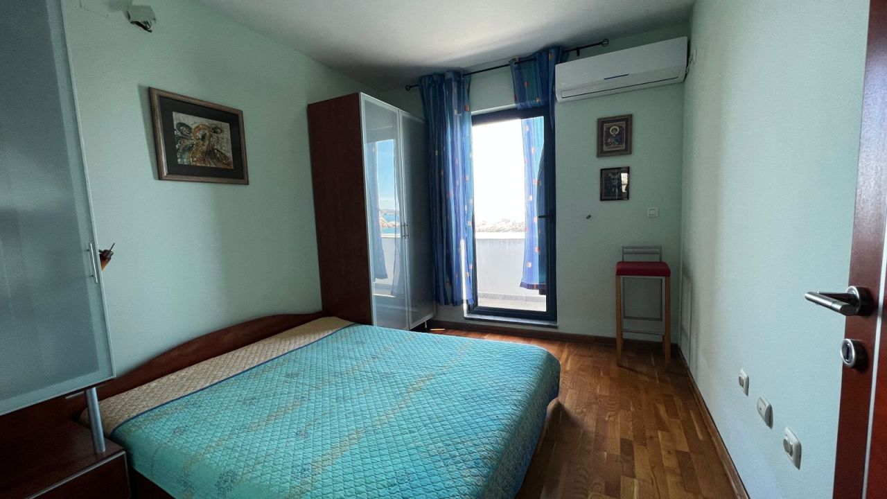 Квартира в Будве, Черногория, 60 м2 фото 2
