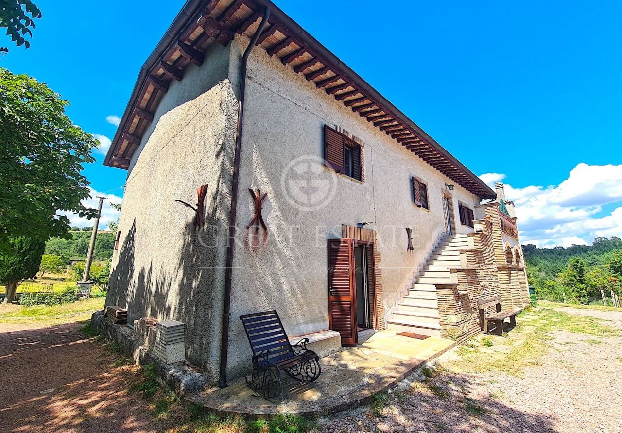 Дом в Губбио, Италия, 229.8 м2 фото 2