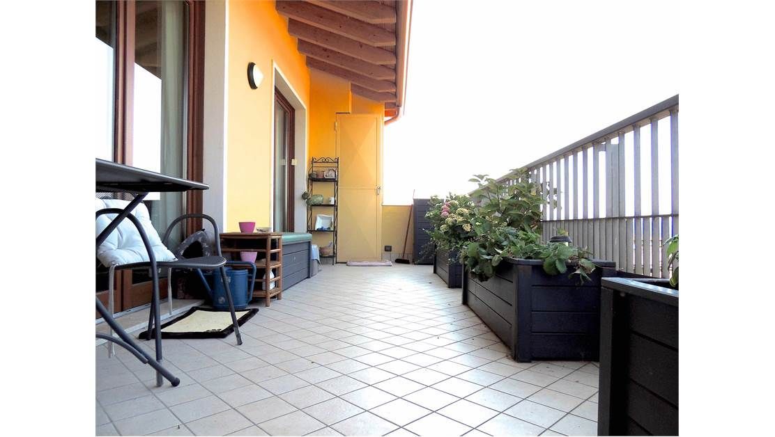 Квартира у озера Гарда, Италия, 120 м2 фото 3