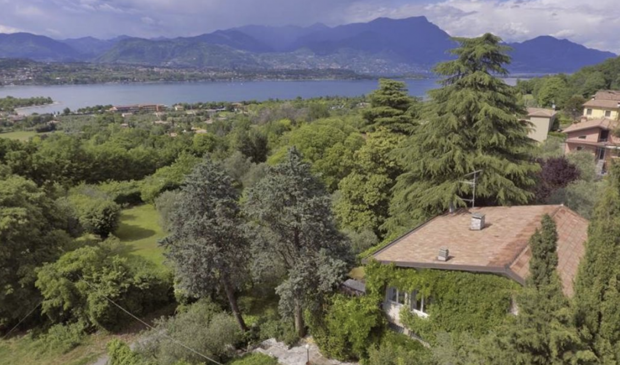 Вилла у озера Гарда, Италия, 350 м2 фото 1
