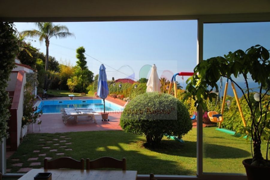 Вилла в Сан-Ремо, Италия, 470 м2 фото 2