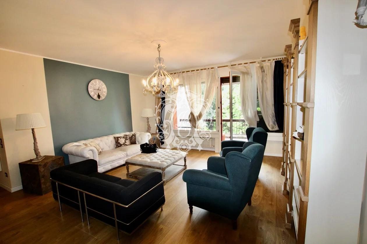 Квартира Barzanò, Италия, 120 м2 фото 1