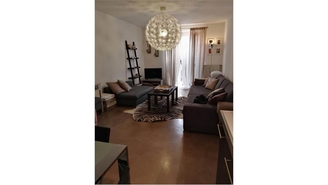 Квартира у озера Гарда, Италия, 70 м2 фото 1