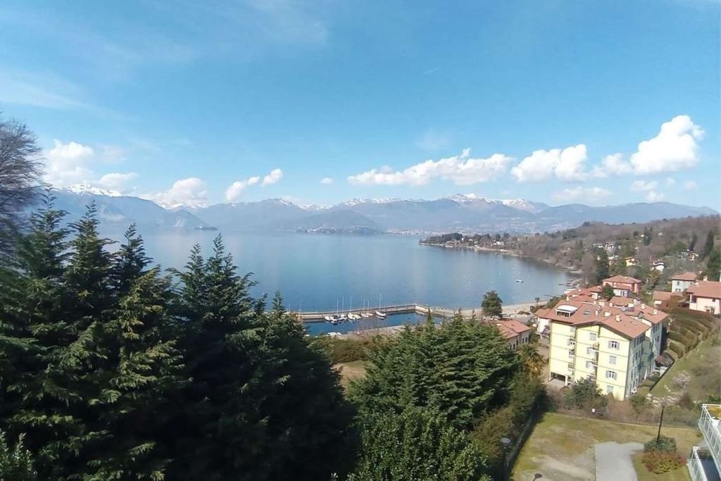 Квартира у озера Маджоре, Италия, 107 м2 фото 3