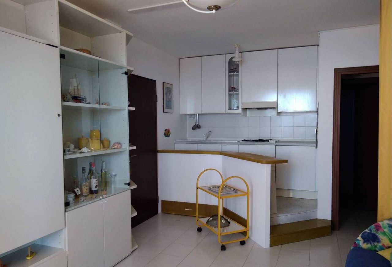 Апартаменты в Оспедалетти, Италия, 60 м2 фото 3