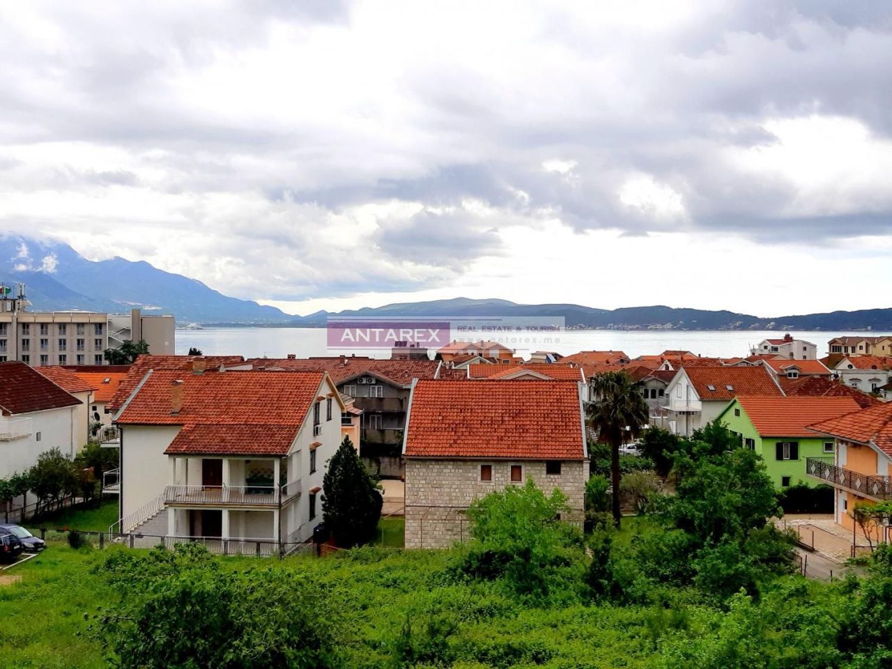 Апартаменты в Биеле, Черногория, 43 м2 фото 1
