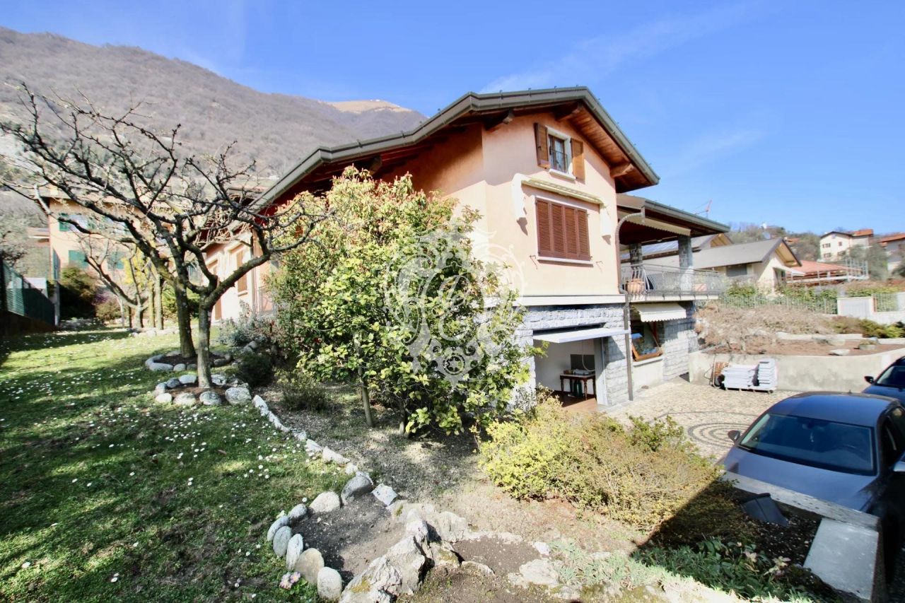 Вилла в Тремеццине, Италия, 500 м2 фото 1