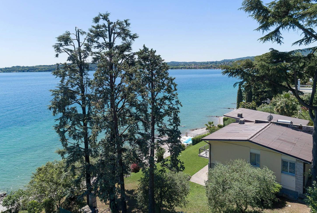 Вилла у озера Гарда, Италия, 300 м2 фото 2