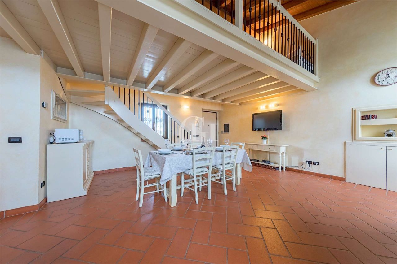 Апартаменты у озера Гарда, Италия, 120 м2 фото 5
