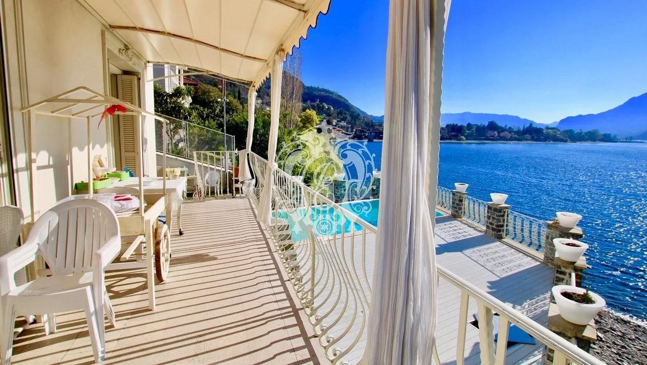 Вилла в Дервио, Италия, 300 м2 фото 1