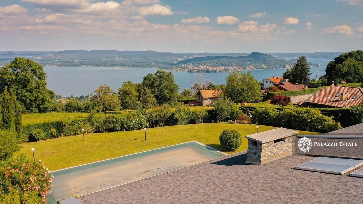 Вилла в Массино-Висконти, Италия, 600 м2 фото 2